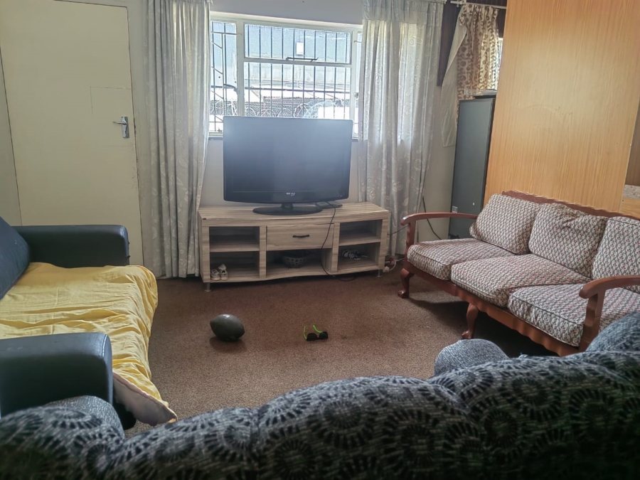 4 Bedroom Property for Sale in Schoemansville Western Cape